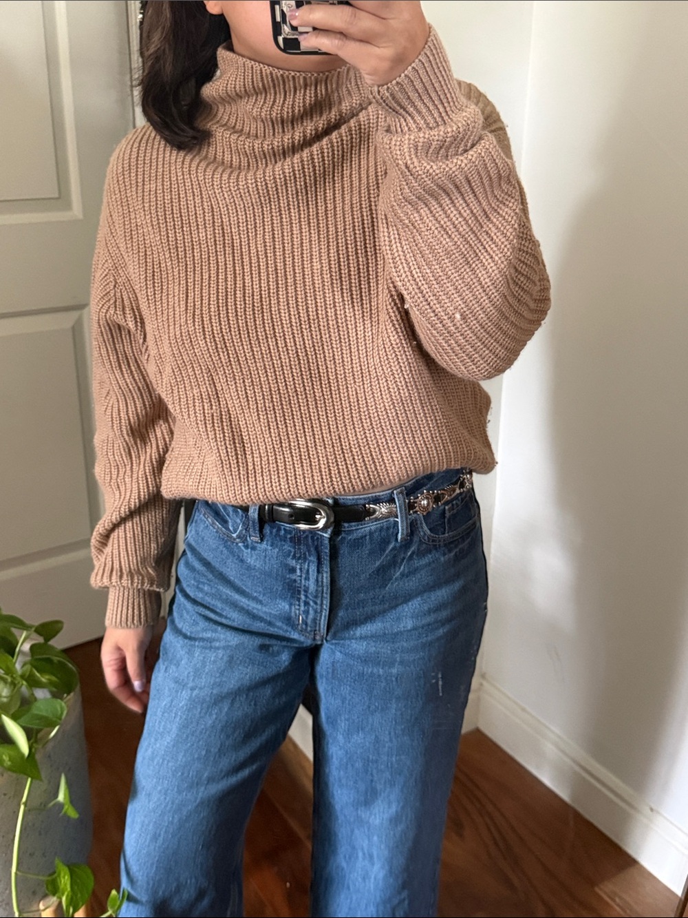 Aritzia Wilfred Merino Wool Ribbed Relaxed mock neck sweater. S